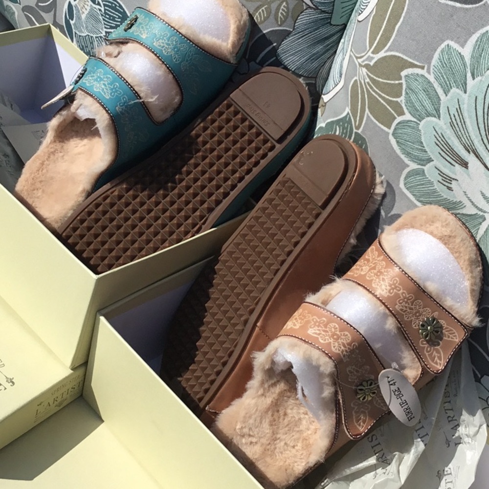 NIB Faux shearling leather adjustable strap Indoor Outdoor Traction Soles 41 9 - Picture 2 of 8